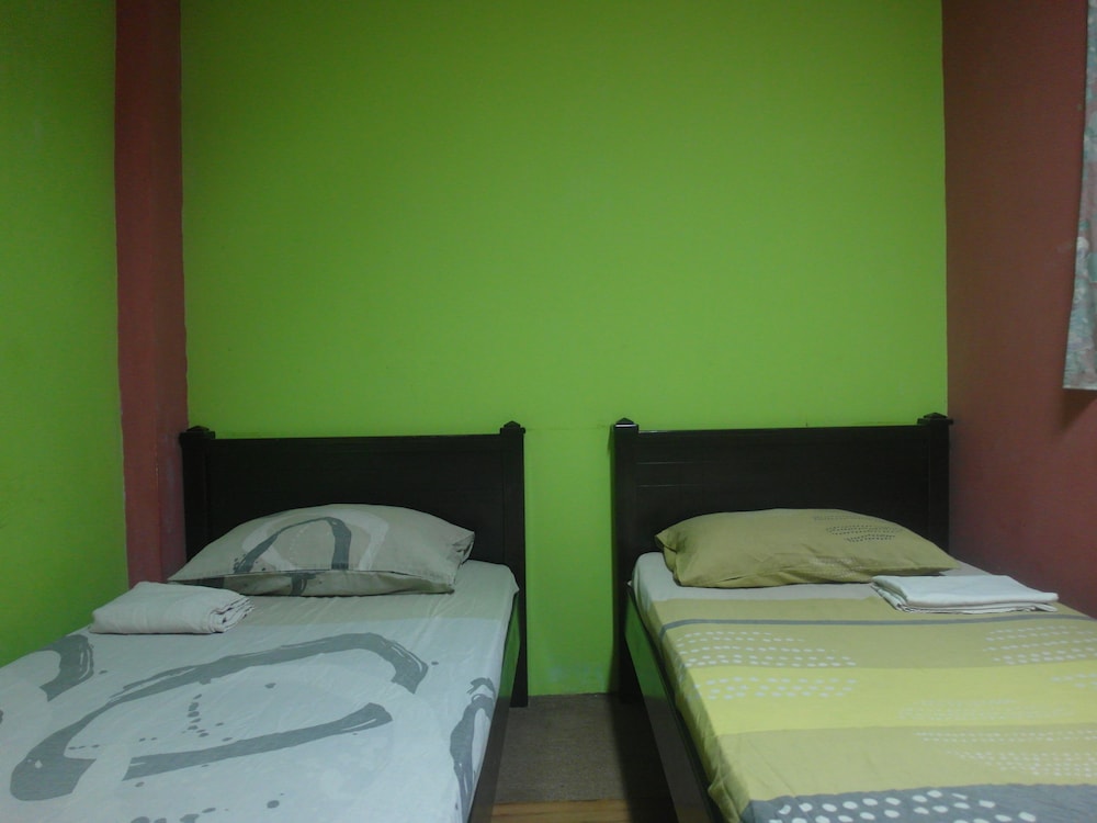 OASIS GUEST HOUSE 14/43