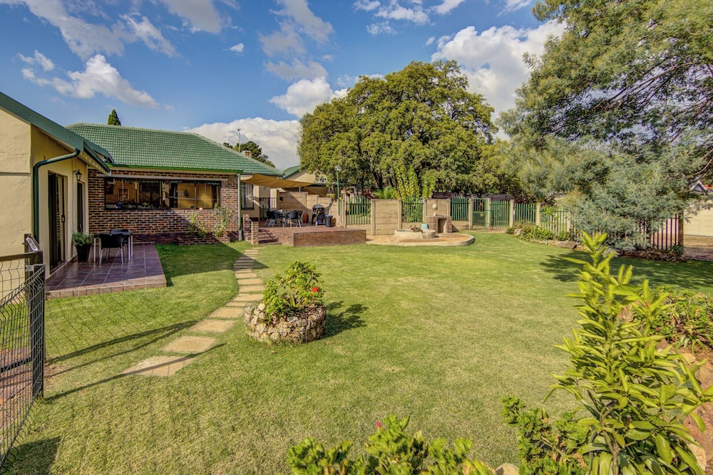 Edenvale Guest House 17/22