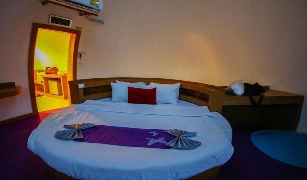 DNA Super Ozone Resort KhaoYai 7/50