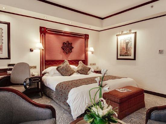 Superior, Deluxe, King Bed