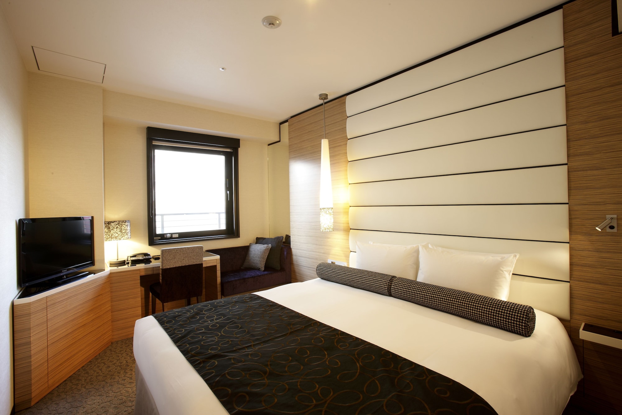 SUPERIOR, DOUBLE BED, SMOKING