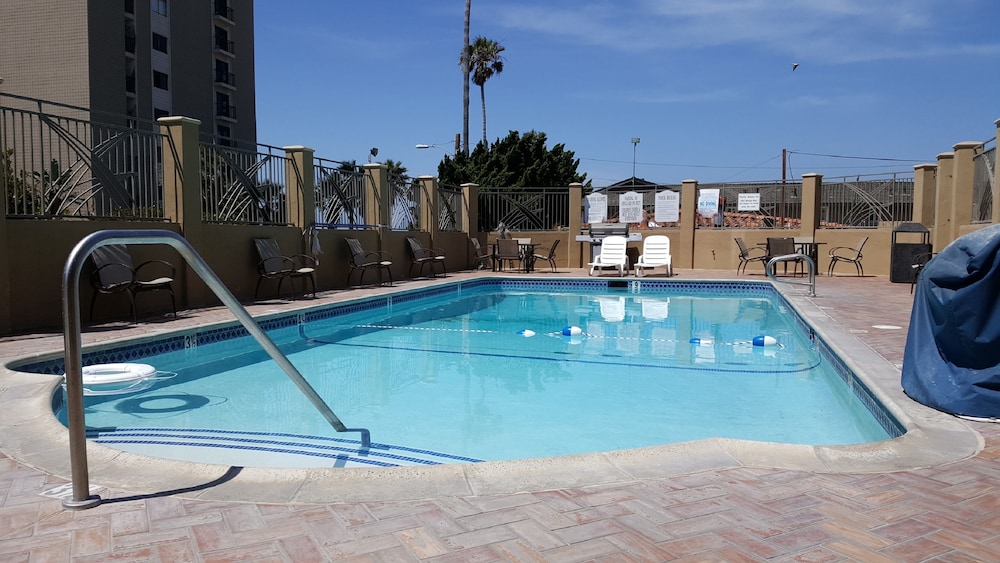 Pacific Shores Inn On Pacific Beach 4/35