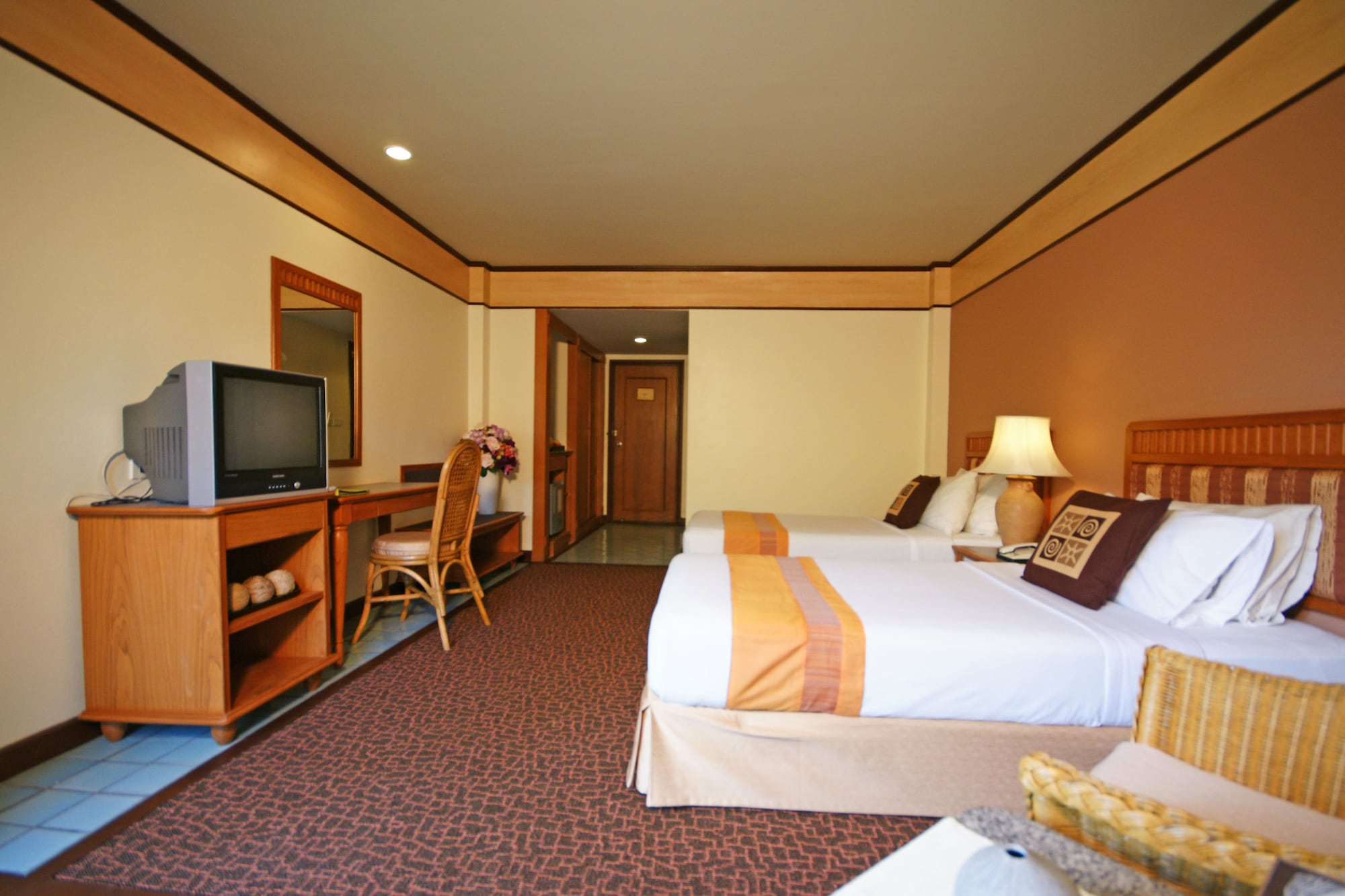 SUPERIOR, TWIN BEDS