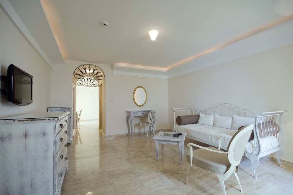 Hotel Azimut 18/50