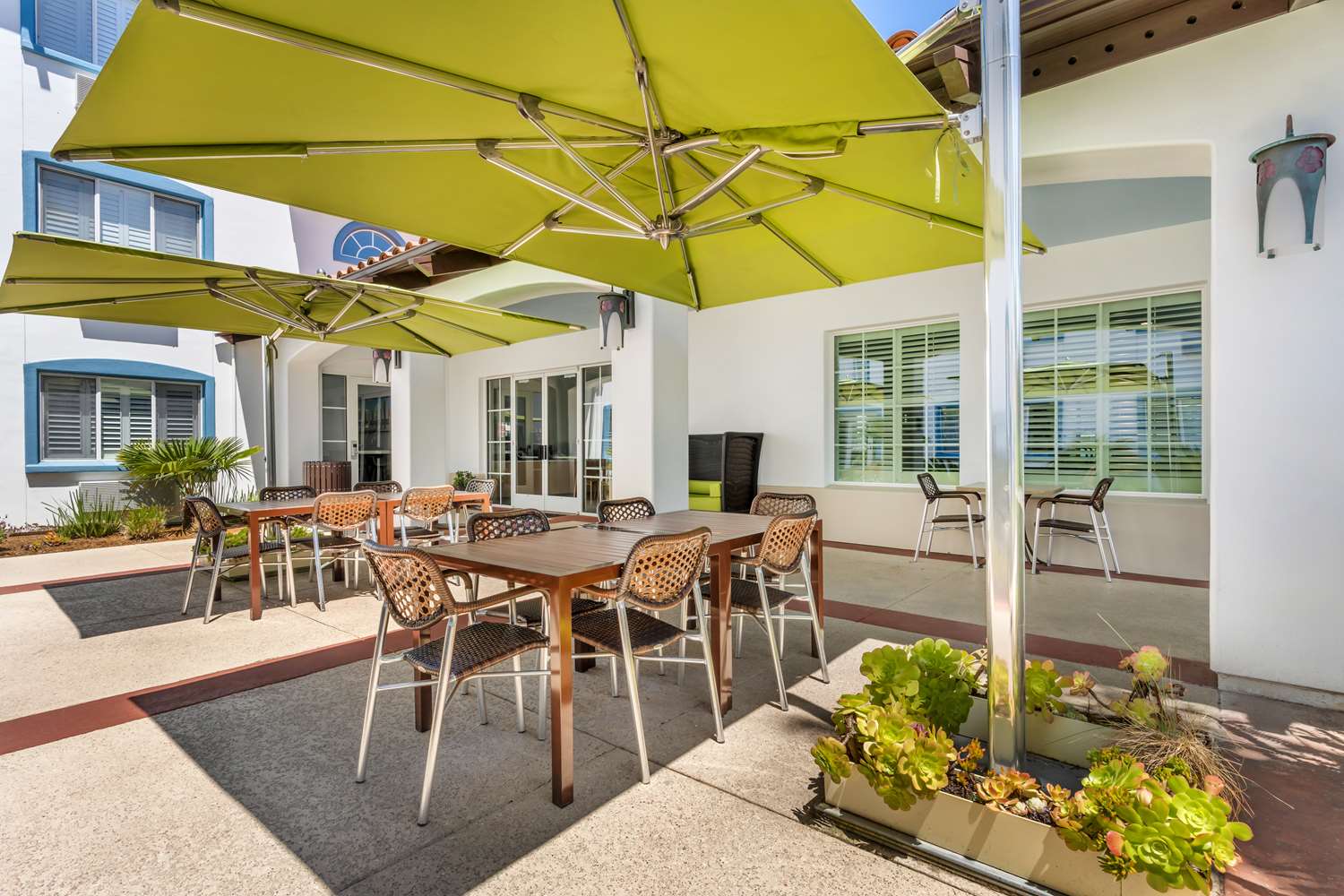 Best Western Plus Capitola By the Sea Inn Suites 38/55