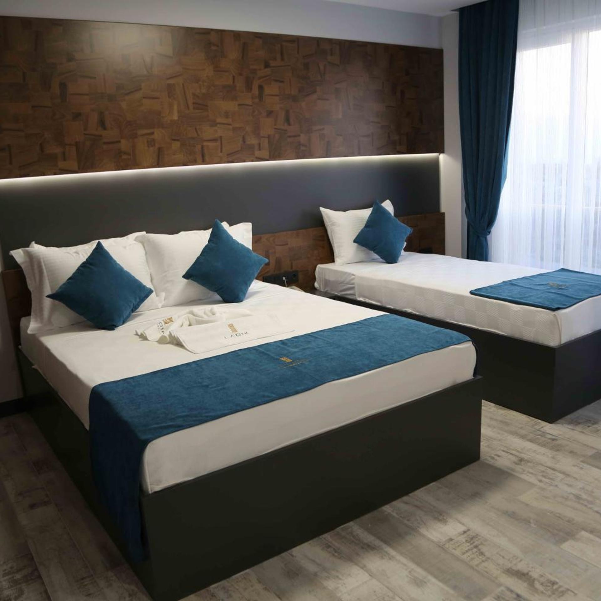 Ladik Hotel 16/50
