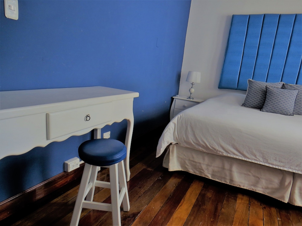 1 BEDROOM, SUPERIOR, DOUBLE OR TWIN BED, PRIVATE BATHROOM
