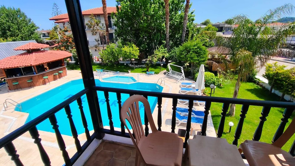 Hotel Palma Rosa 37/50