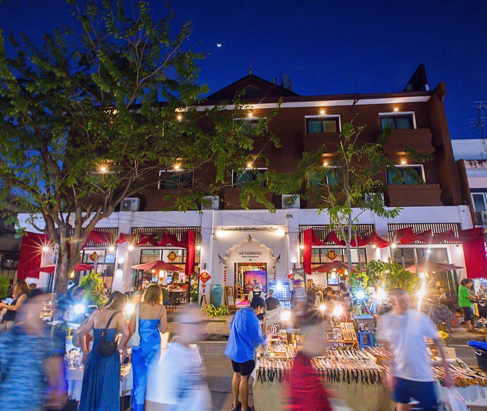 The Experience Walking Street Chiang Mai 3/48