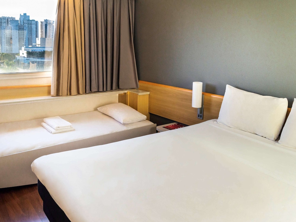 Ibis Sao Jose Dos Campos Colinas 10/69