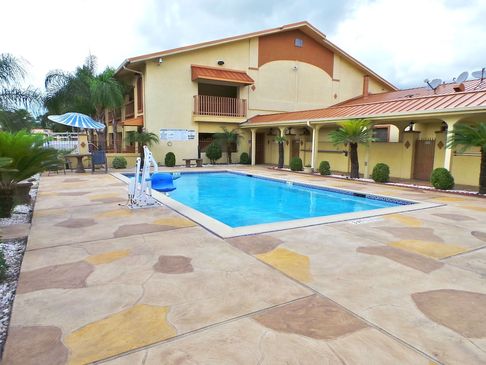 Americas Best Value Inn & Suites Alvin Houston 3/35