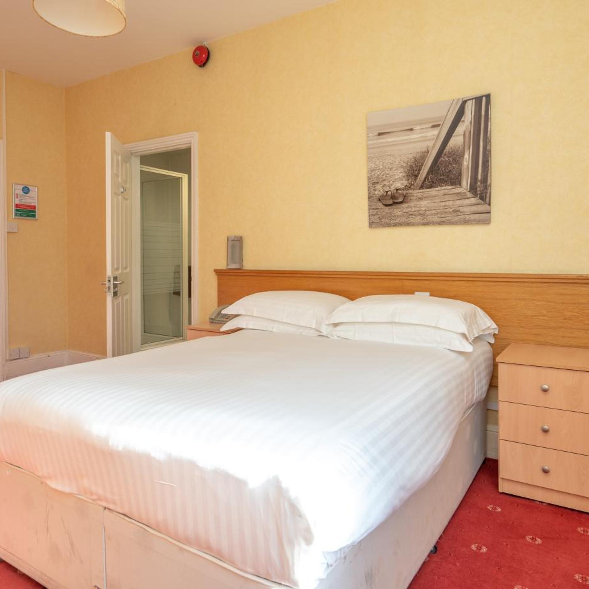 Lauriston Hotel 36/60