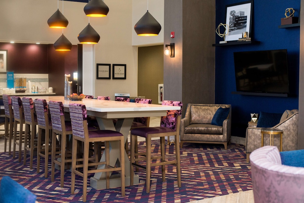 Hampton Inn And Suites Warrington Horsham 36/41