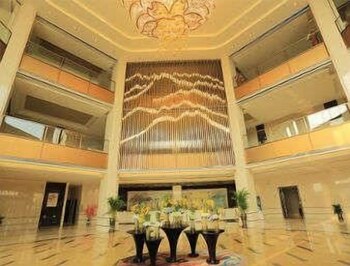 Ramada by Wyndham Yiyang Taojiang 8/30