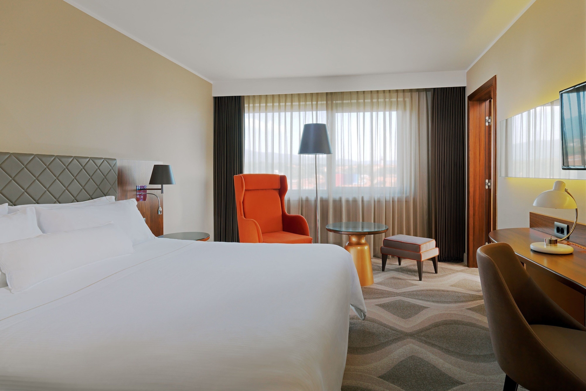 1 BEDROOM, EXECUTIVE, SUITE