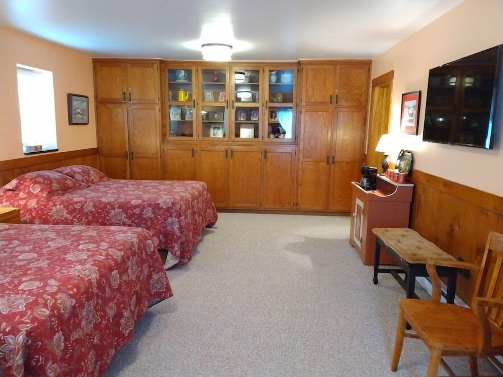 Frush Farm Bed & Breakfast 33/48