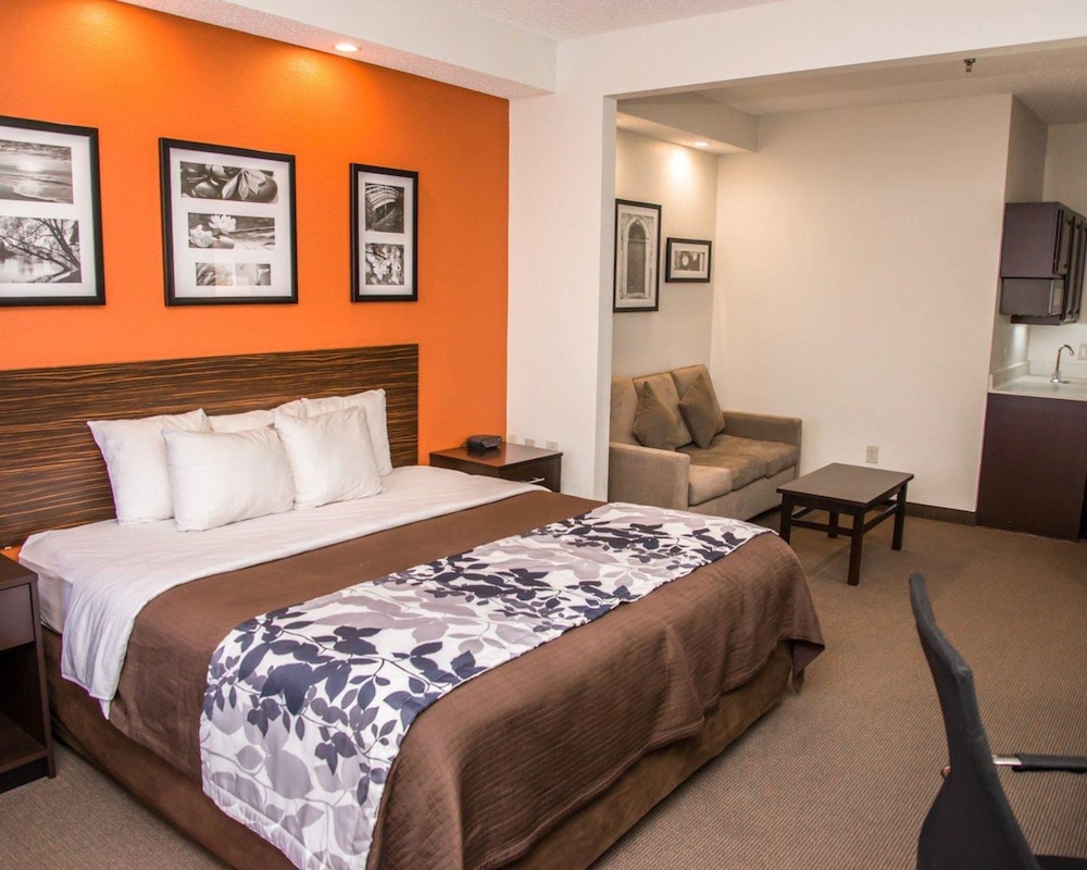 Sleep Inn Suites At Concord Mills 9/36