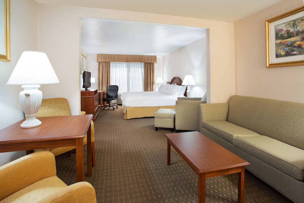 Holiday Inn Express Hotel And Suites Marion 43/68