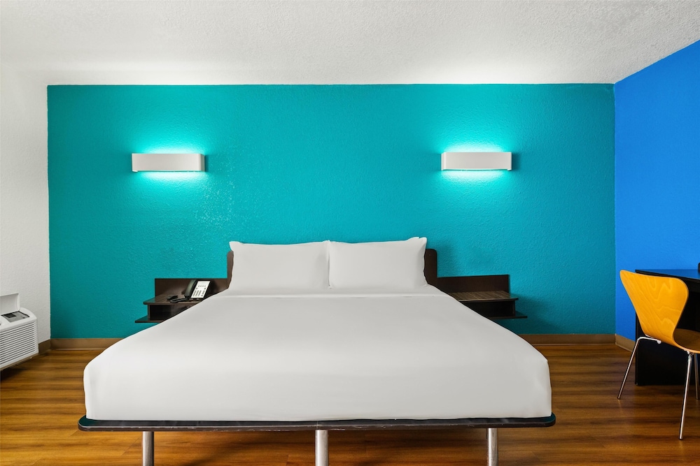 Signature Inn Miami 38/60