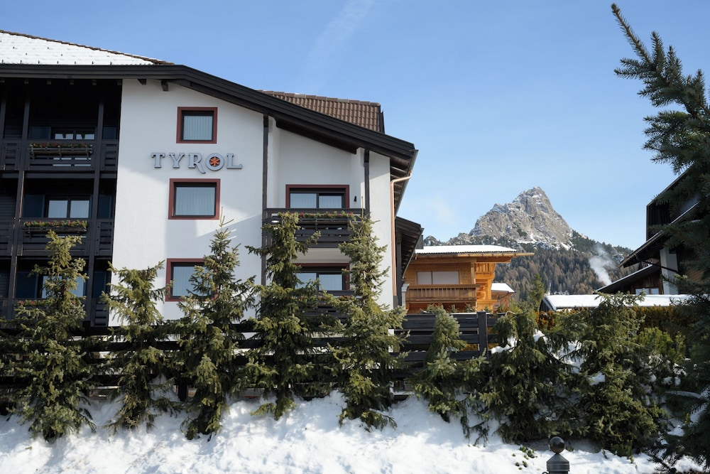 Hotel Tyrol 7/66