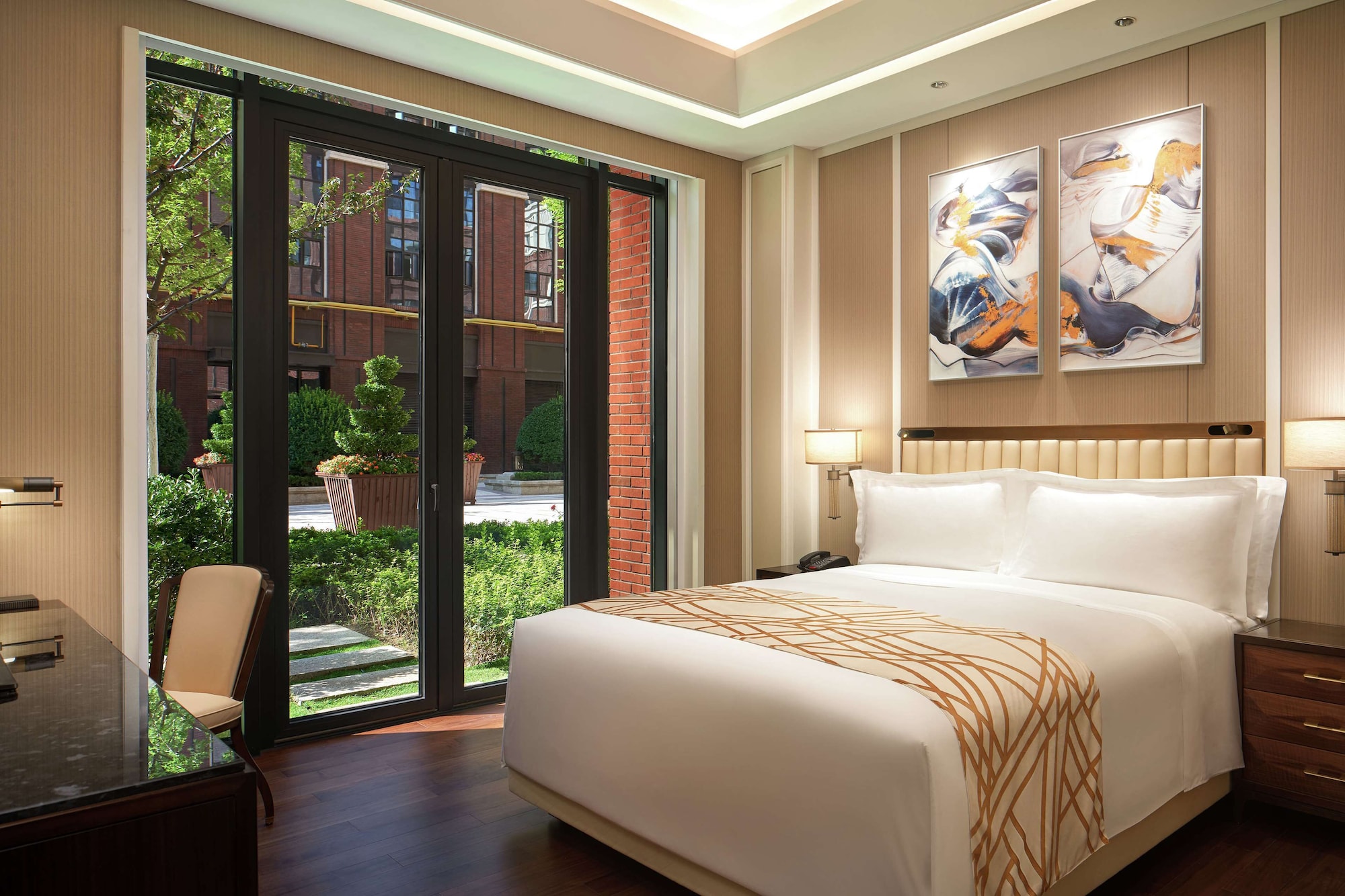 2 Bedrooms, Residence, Suite, King Bed