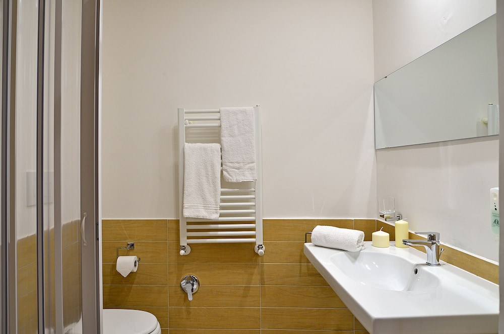94rooms Vatican Vigliena 69/71