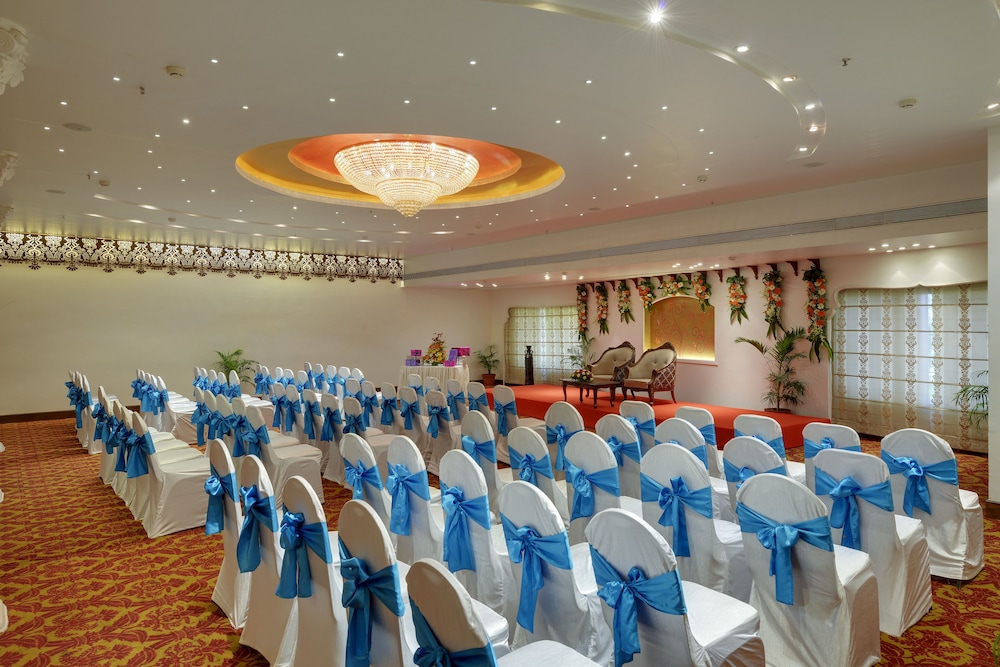 The Crown Goa 54/66