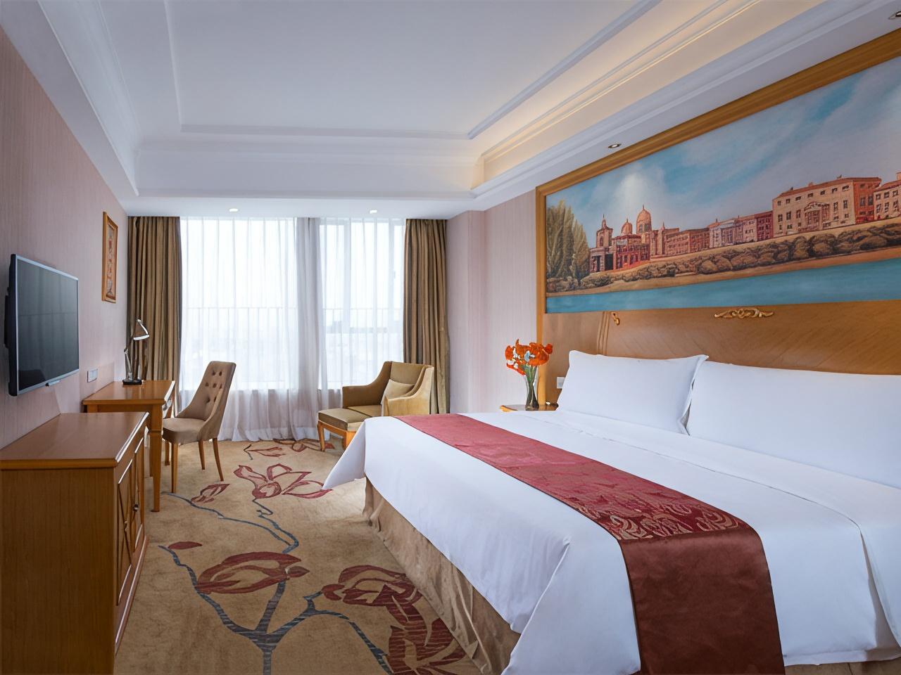 Vienna Hotel Lecong Furniture City Store 14/40