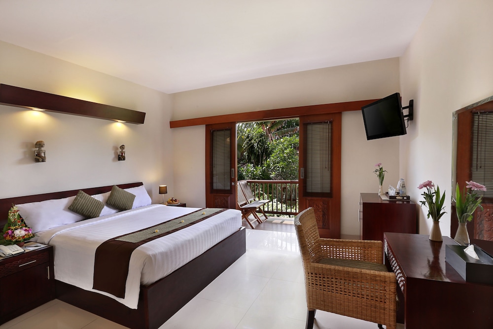 Respati Beach Hotel 30/66