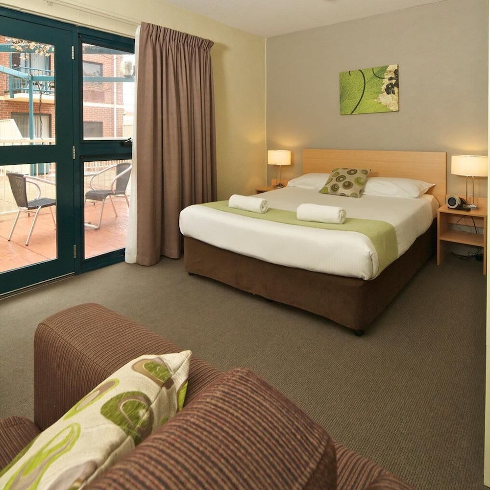 Breakfree Adelaide 26/62