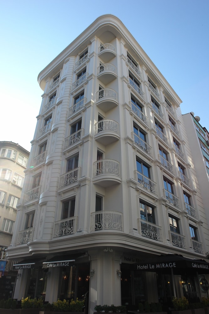 Hotel Le Mirage 7/69