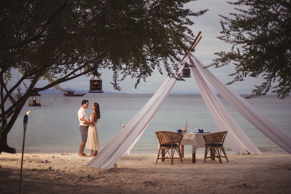 The Beach Club By Haadtien 34/42
