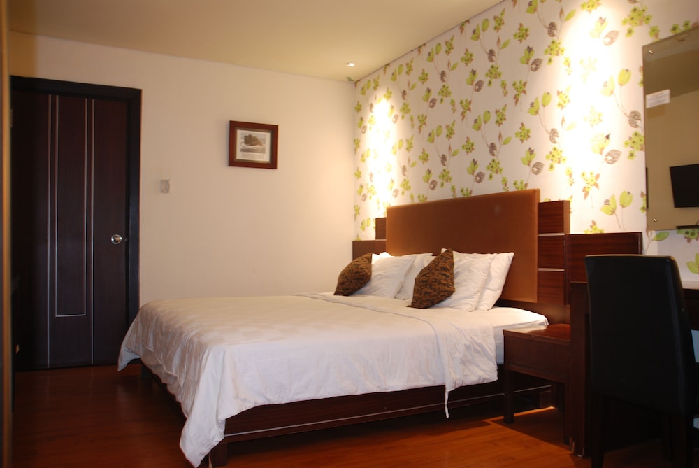 ROYAL JELITA HOTEL 13/45
