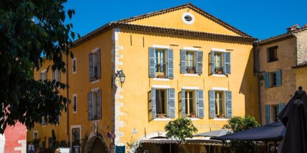HOTEL LES ARMOIRIES 1/66
