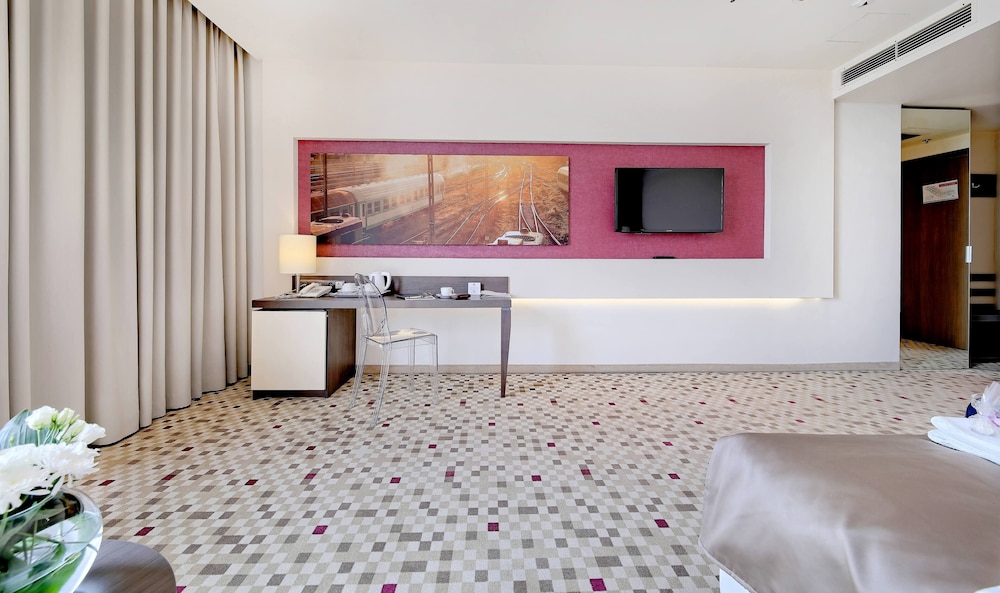 Hotel Rzeszaw 8/40