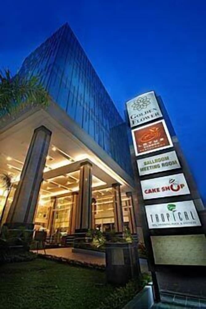 Golden Flower Hotel in BANDUNG