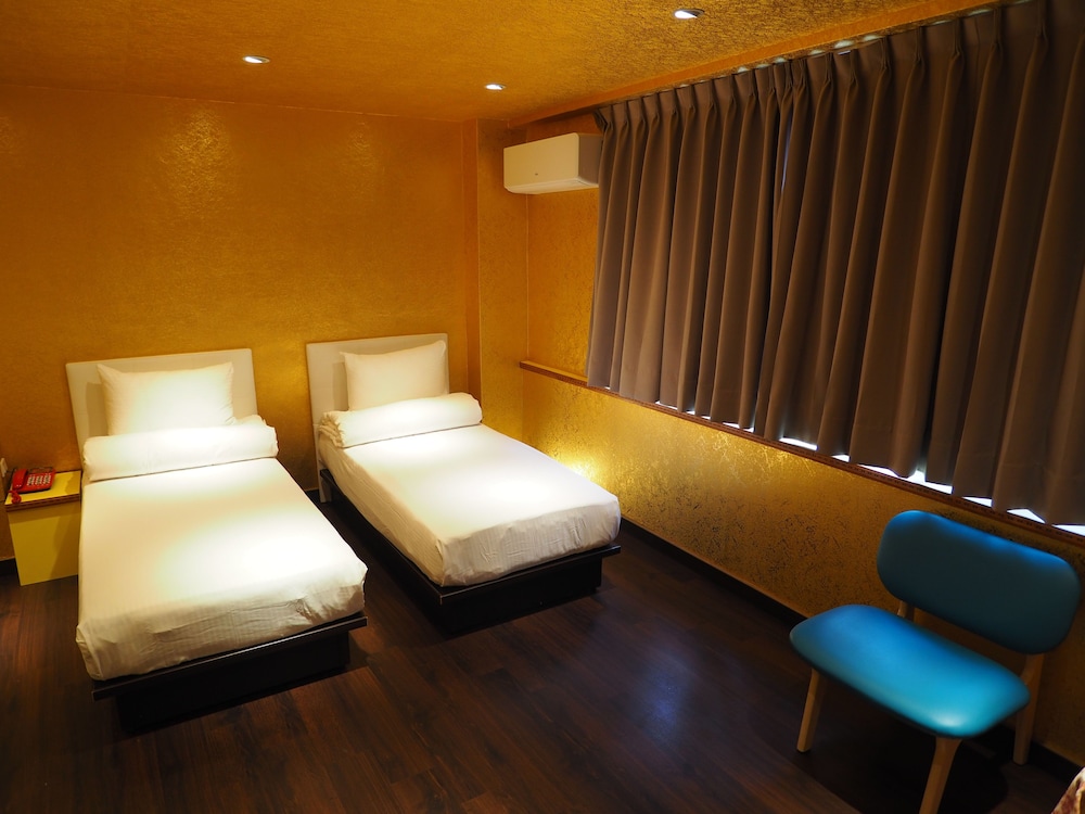 Day-Chen Hotel 34/47