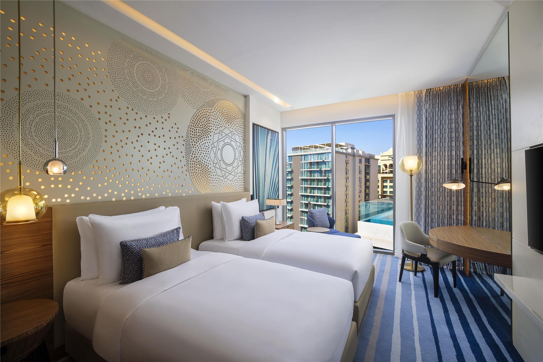 Guest Room, Twin Beds, Partial Sea or City View