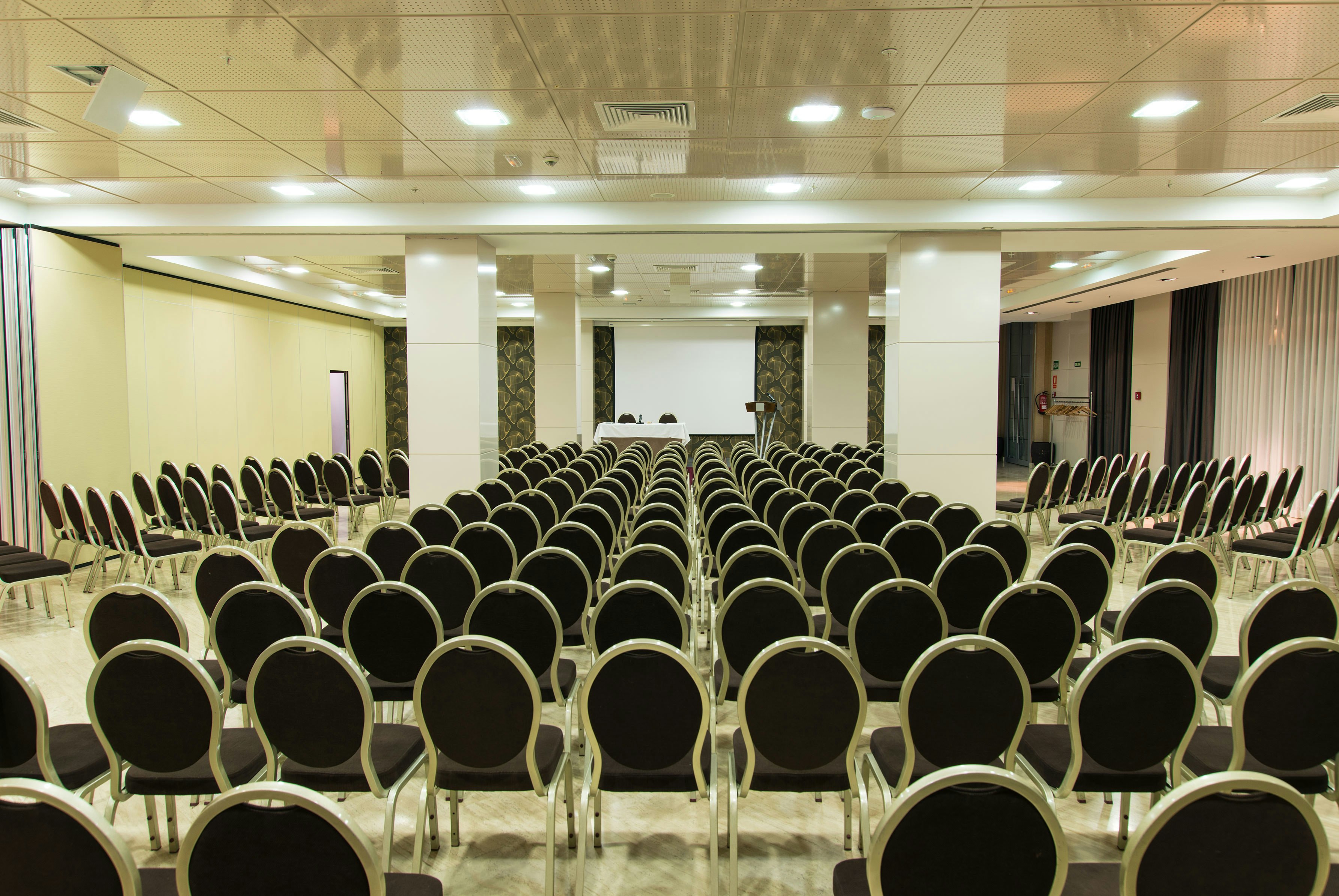 Gran Hotel Don Manuel 48/56