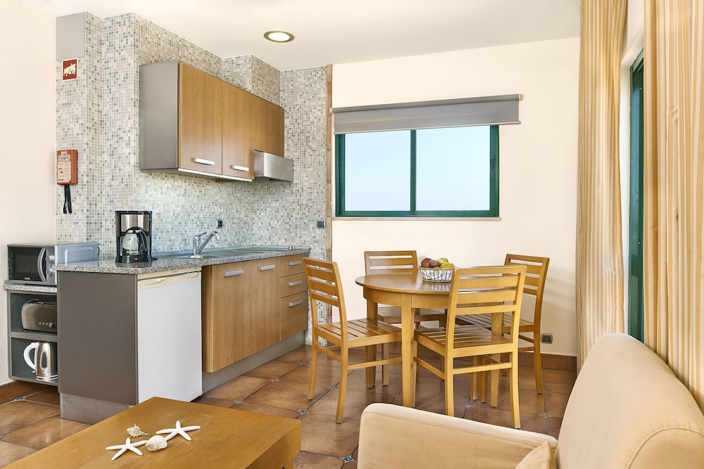 Oceanus Aparthotel 16/63