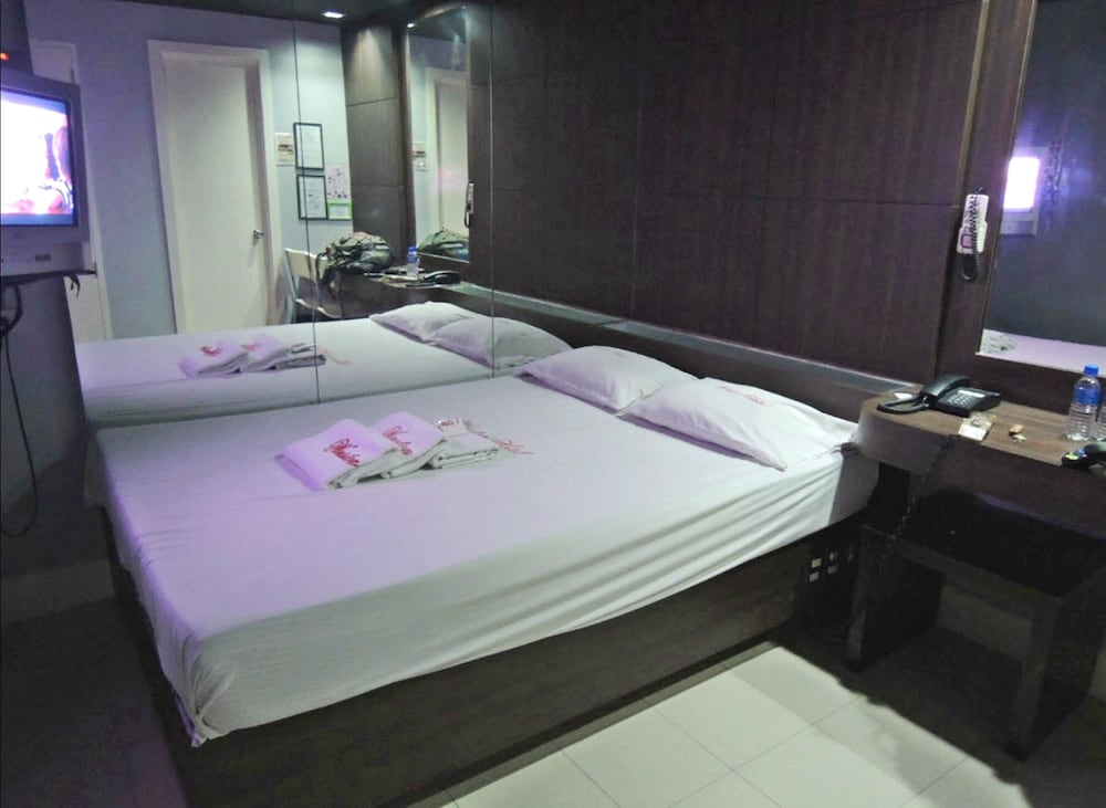 New Winston Hotel 25/31