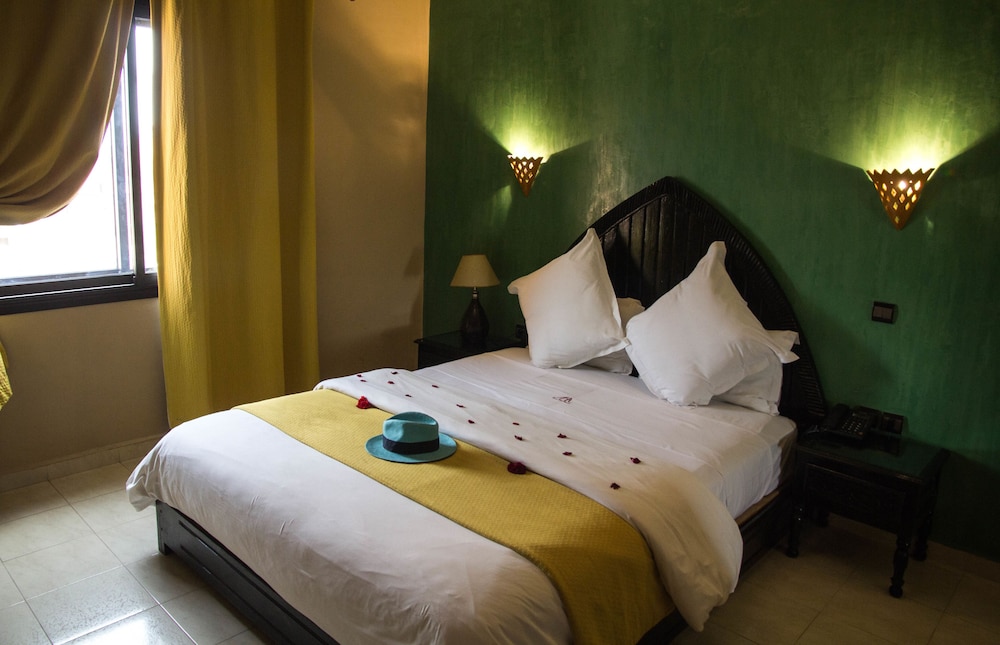 Amani Hotel Suites & Spa 50/85