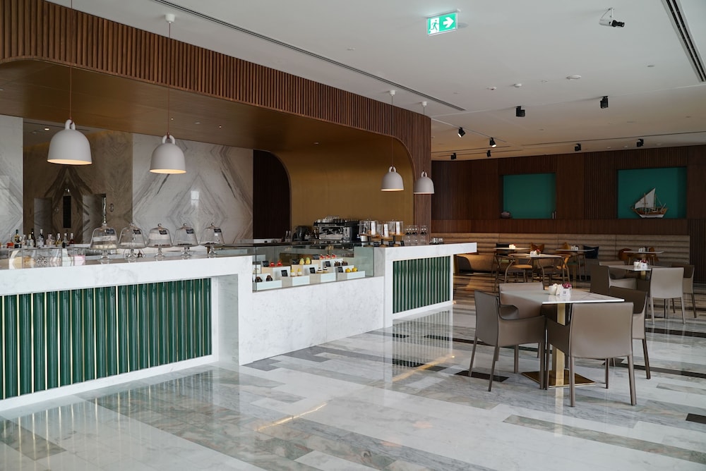 Movenpick Jumeirah Village Triangle 67/82