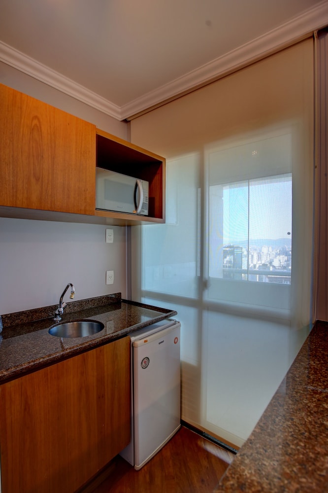 Roomo Bela Cintra Residencial 27/31