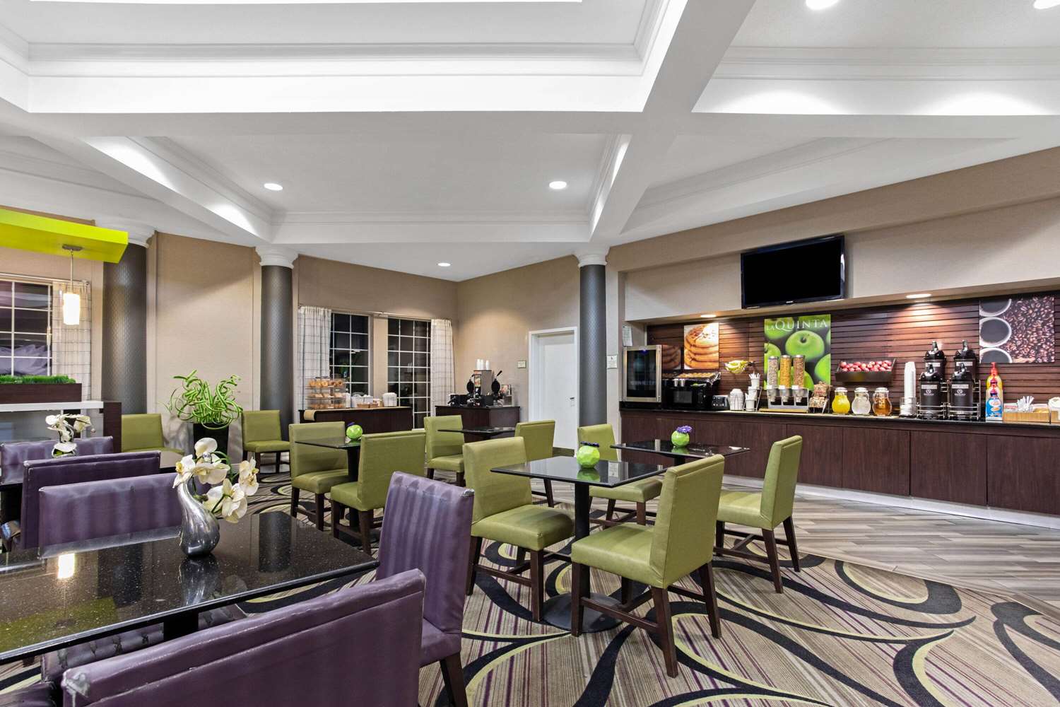 La Quinta Inn & Suites by Wyndham Birmingham Homewood 37/59