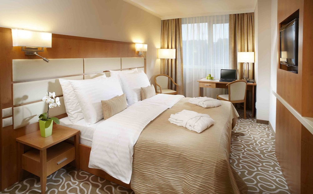 OREA HOTEL PYRAMIDA 30/73