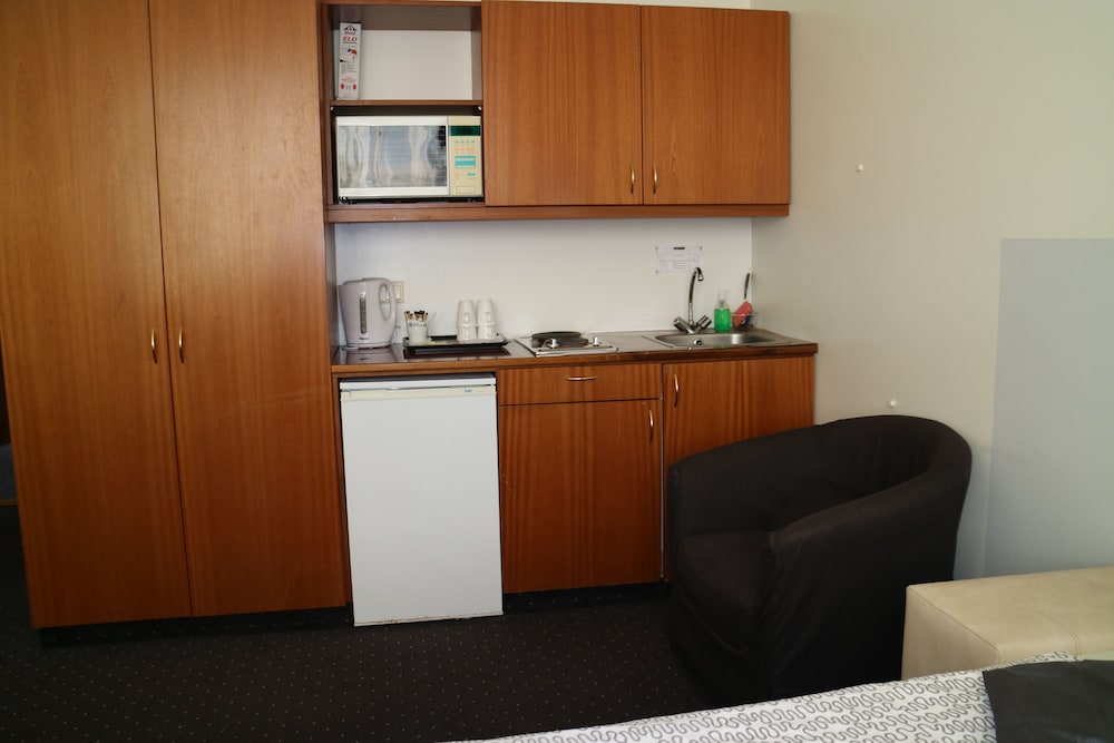 Arctic Comfort Hotel 6/50