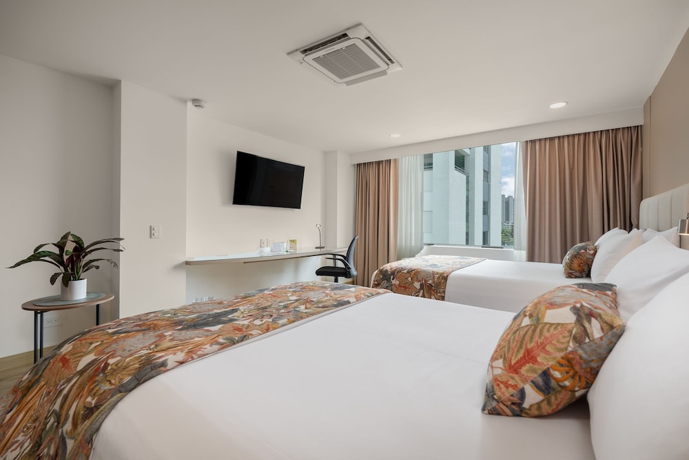 Novelty Suites Hotel 27/77