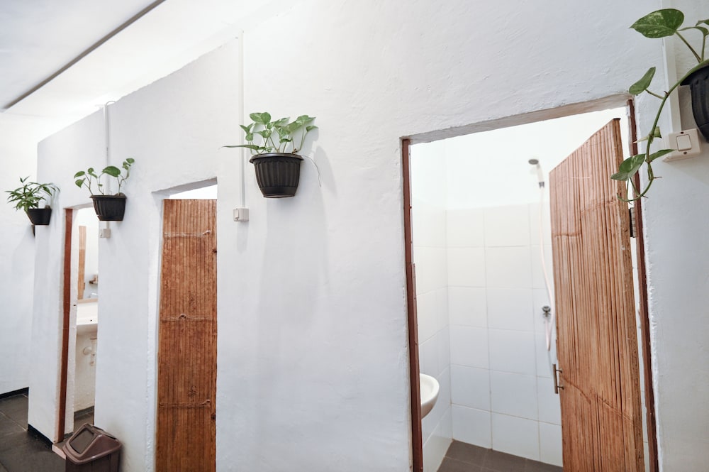 Snooze Guesthouse Yogyakarta - Hostel photo4