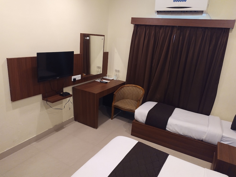 Hotel Parkway Inn 13/25